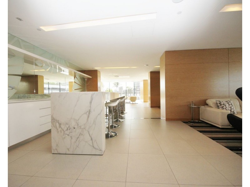 905/1 Oracle Boulevard, Broadbeach QLD 4218