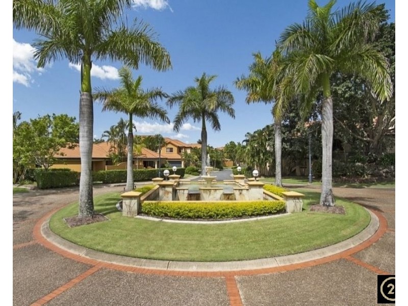 34/85 Palm Meadows Drive, Carrara QLD 4211