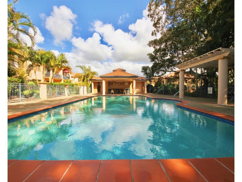34/85 Palm Meadows Drive, Carrara QLD 4211