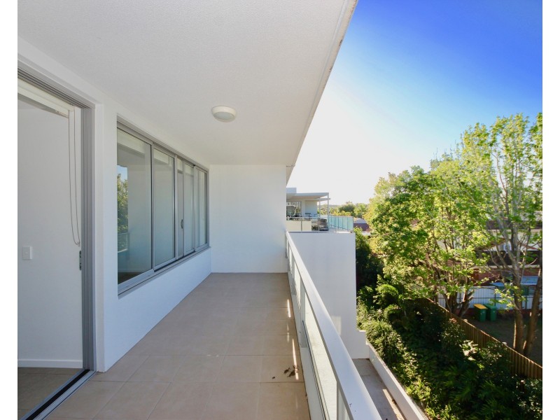 4403/1-7 Waterford Court, Bundall QLD 4217