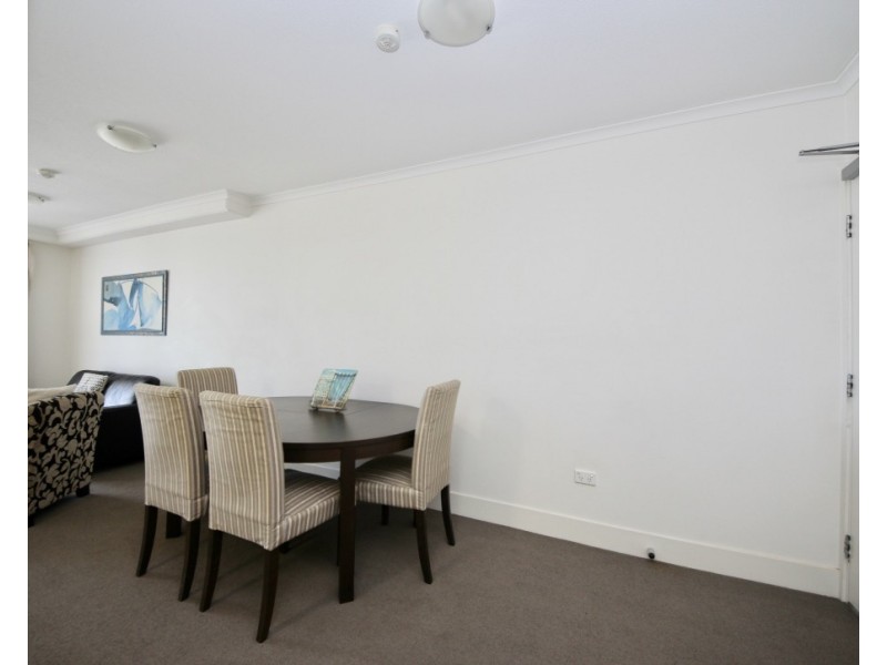 509/30 Surf Parade, Broadbeach QLD 4218