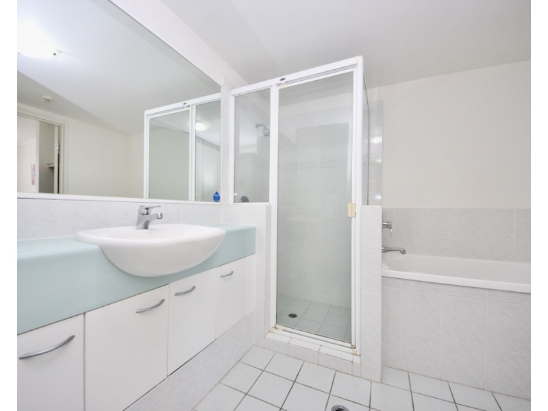 509/30 Surf Parade, Broadbeach QLD 4218