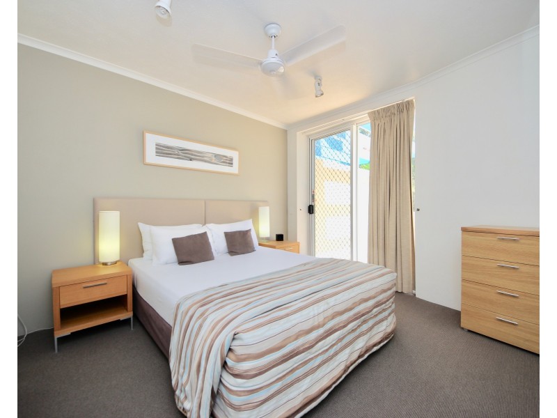 109/10 Alexandra Avenue, Mermaid Beach QLD 4218