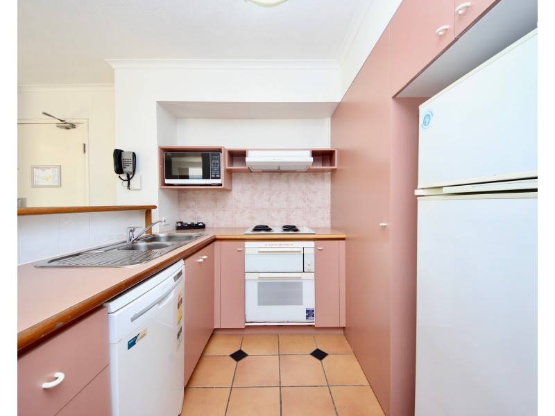 109/10 Alexandra Avenue, Mermaid Beach QLD 4218