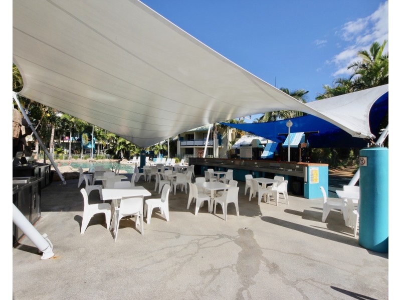 109/10 Alexandra Avenue, Mermaid Beach QLD 4218