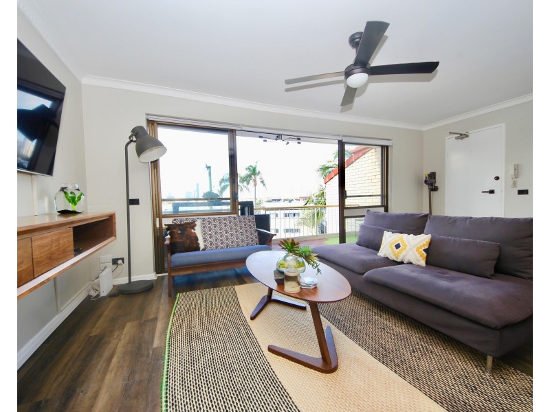 19/112 Stanhill Drive, Surfers Paradise QLD 4217
