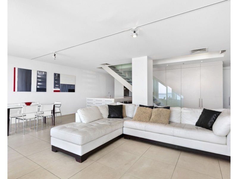 159 Old Burleigh Road, Broadbeach QLD 4218
