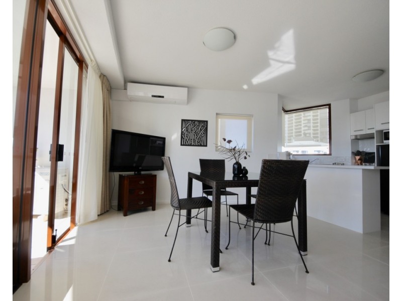 42 Surf Parade, Broadbeach QLD 4218