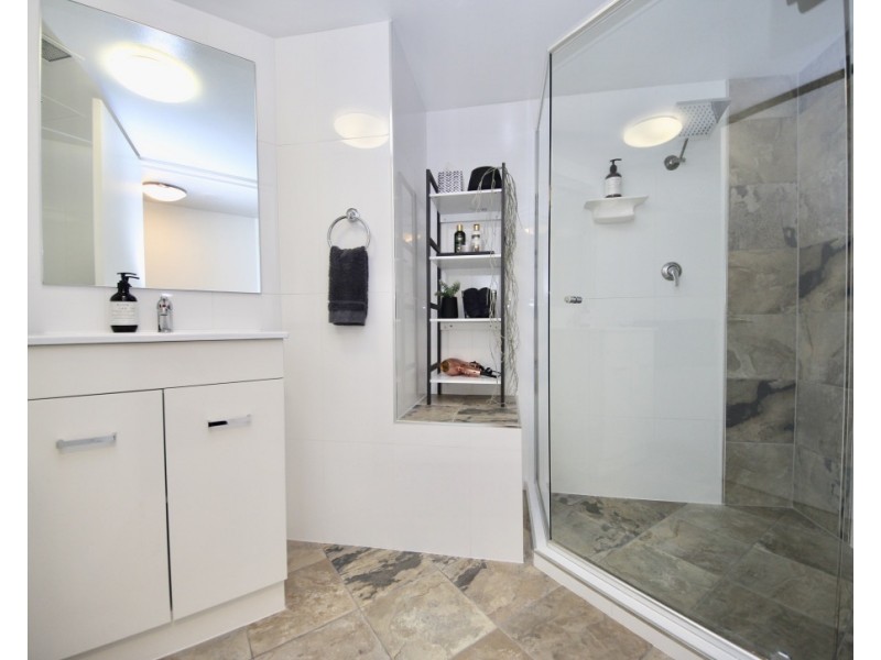 42 Surf Parade, Broadbeach QLD 4218
