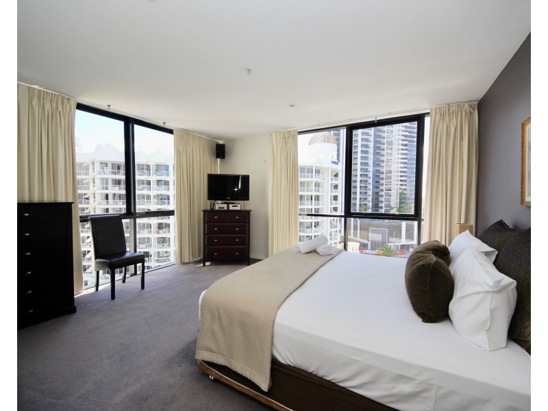 701/19 Albert Avenue, Broadbeach QLD 4218