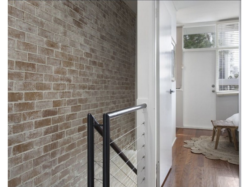 3/181 Old Burleigh Road, Broadbeach QLD 4218