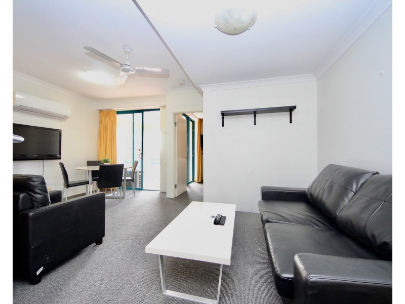 20 Anne Avenue, Broadbeach QLD 4218