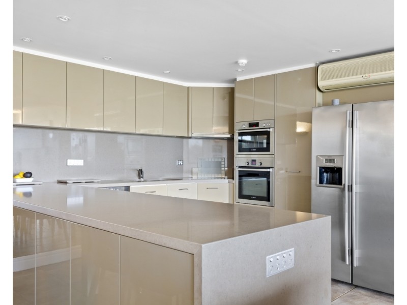 12/54 Hooker Boulevard, Mermaid Waters QLD 4218