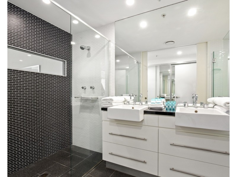 1401/89 Surf Parade, Broadbeach QLD 4218