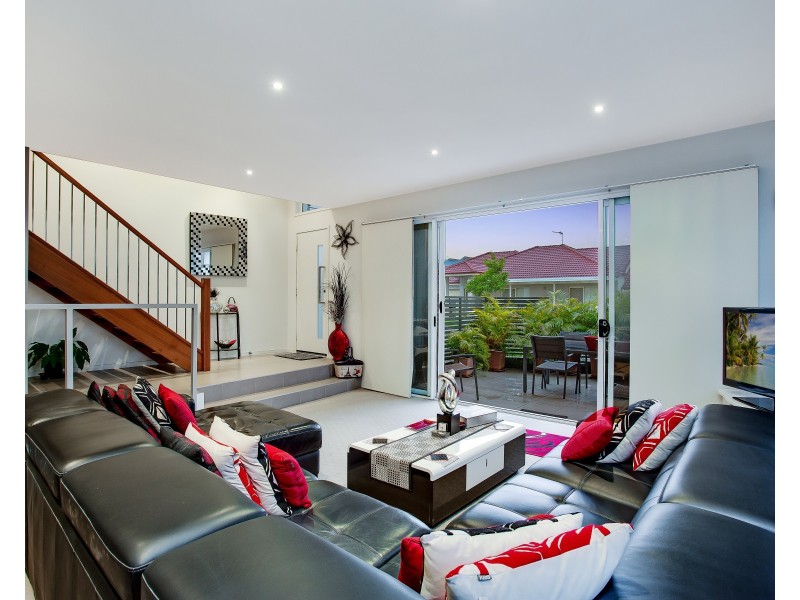 3/1 Cape Martin Lane, Varsity Lakes QLD 4227