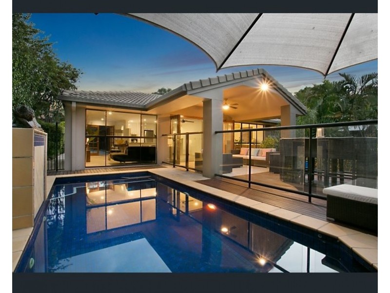 107 Bamboo Ave, Benowa QLD 4217