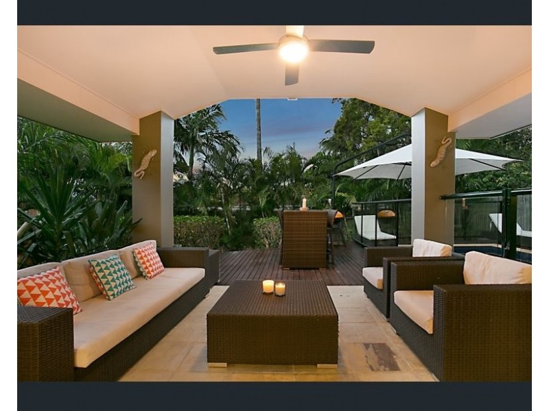 107 Bamboo Ave, Benowa QLD 4217