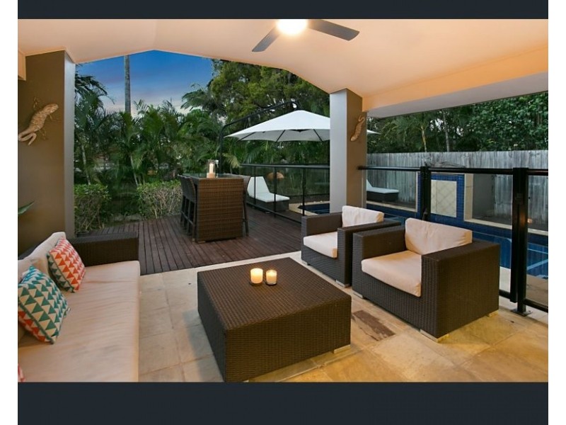 107 Bamboo Ave, Benowa QLD 4217