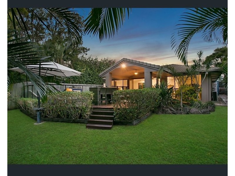 107 Bamboo Ave, Benowa QLD 4217