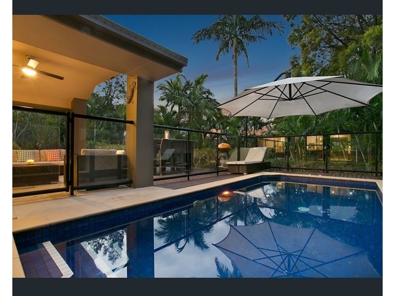 107 Bamboo Ave, Benowa QLD 4217