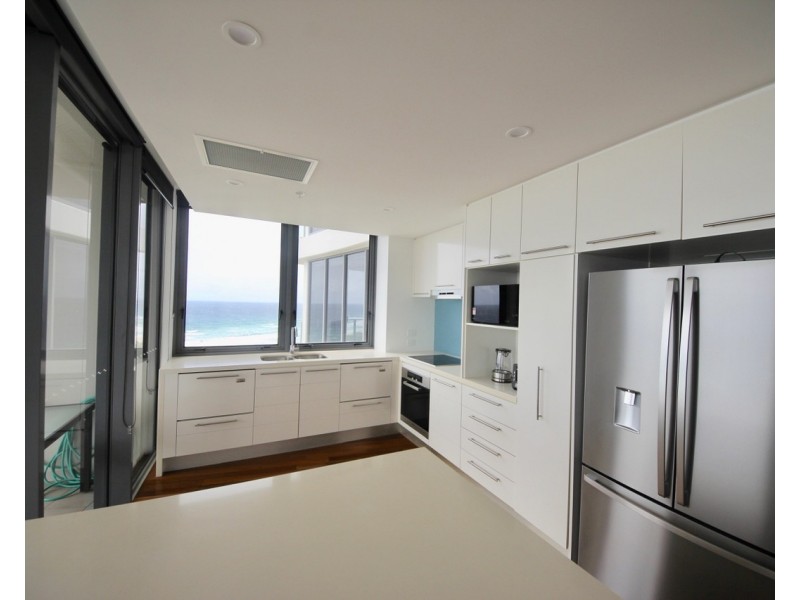 40/173 Old Burleigh Road, Broadbeach QLD 4218