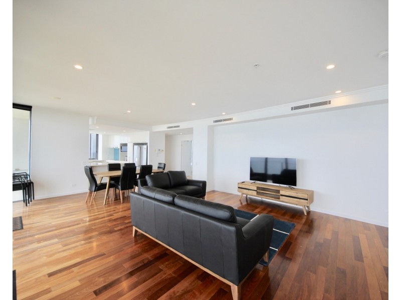 40/173 Old Burleigh Road, Broadbeach QLD 4218
