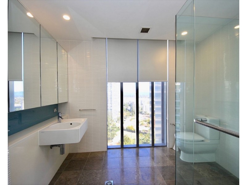 40/173 Old Burleigh Road, Broadbeach QLD 4218