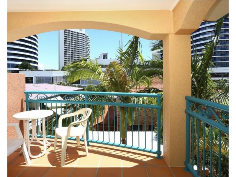 36/11 Philip Avenue, Broadbeach QLD 4218