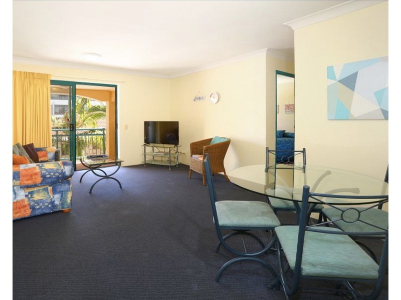 36/11 Philip Avenue, Broadbeach QLD 4218