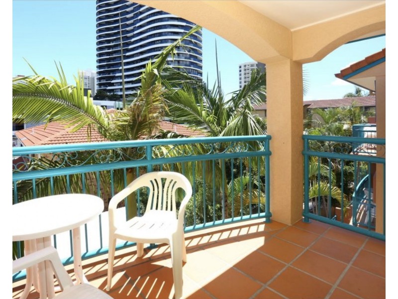 36/11 Philip Avenue, Broadbeach QLD 4218