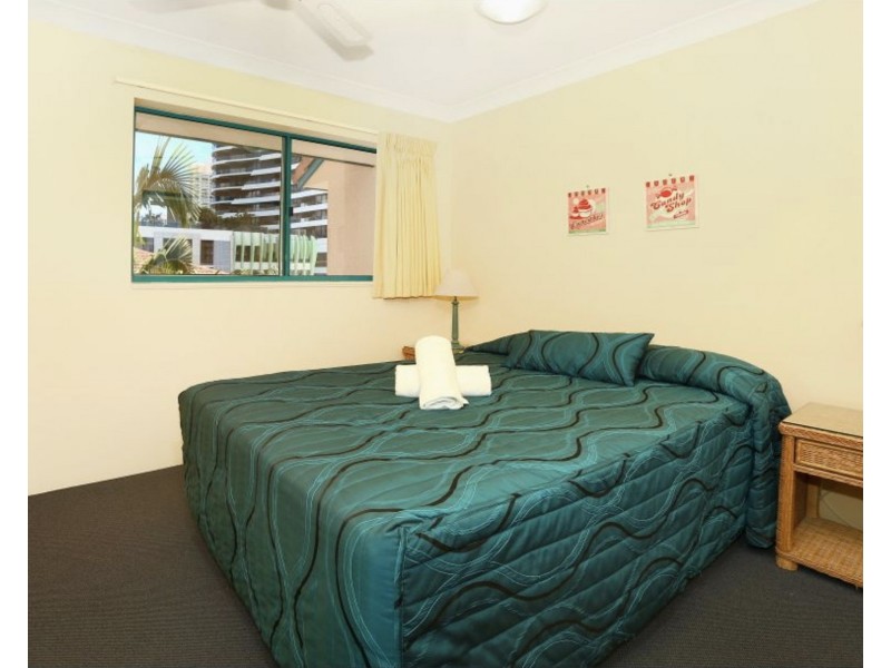 36/11 Philip Avenue, Broadbeach QLD 4218