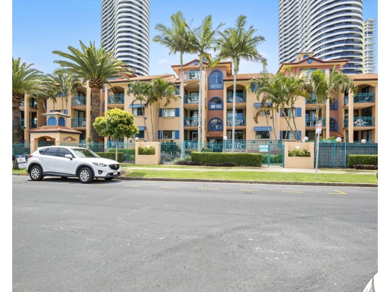 36/11 Philip Avenue, Broadbeach QLD 4218