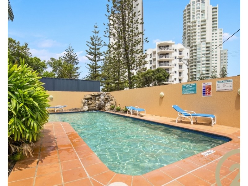 18/11 Philip Avenue, Broadbeach QLD 4218