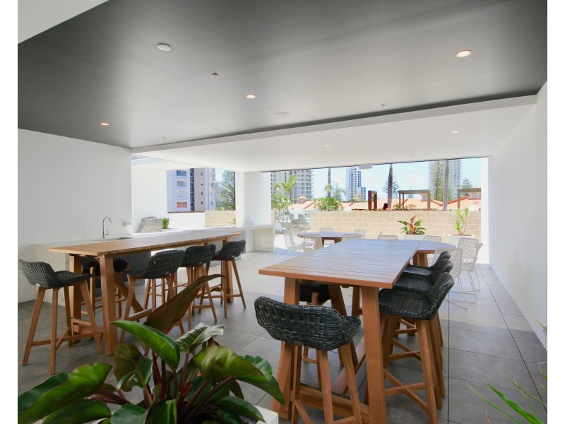 39/2-4 Jubilee Avenue, Broadbeach QLD 4218