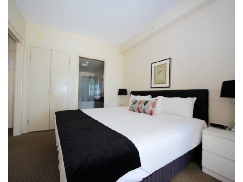 604/605 42 Surf Parade, Broadbeach QLD 4218