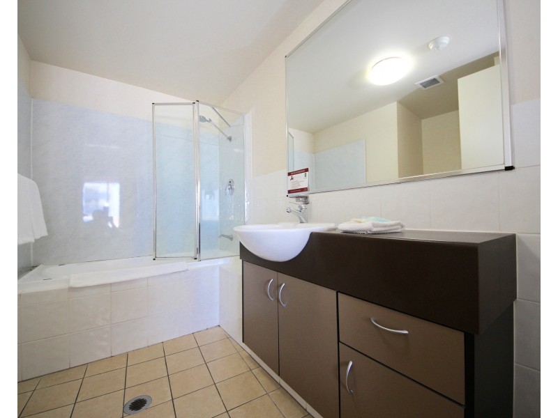 604/605 42 Surf Parade, Broadbeach QLD 4218