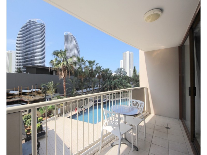 604/605 42 Surf Parade, Broadbeach QLD 4218