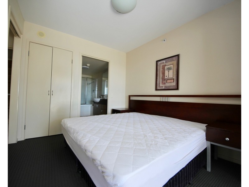 42 Surf Parade, Broadbeach QLD 4218