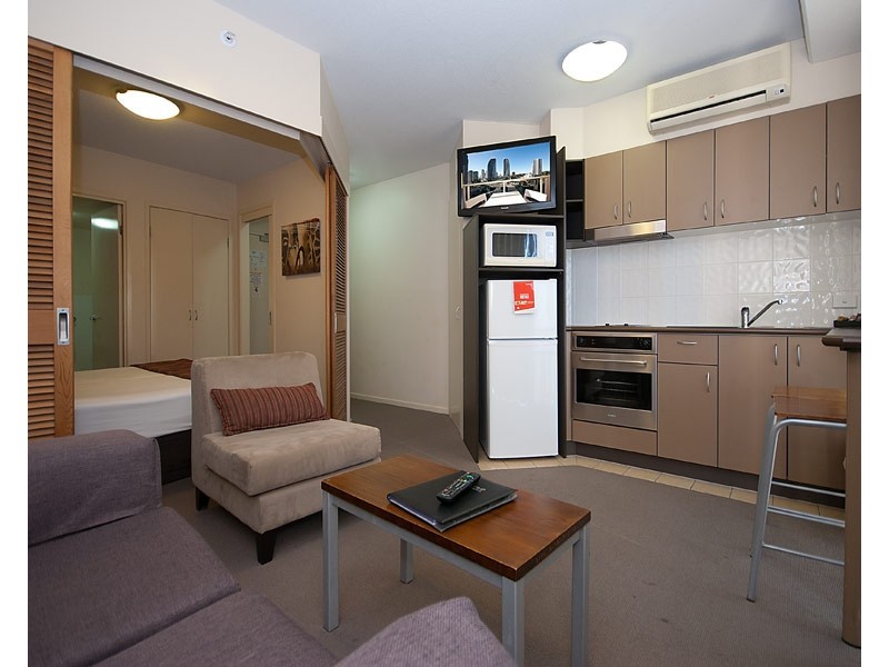 42 Surf Parade, Broadbeach QLD 4218