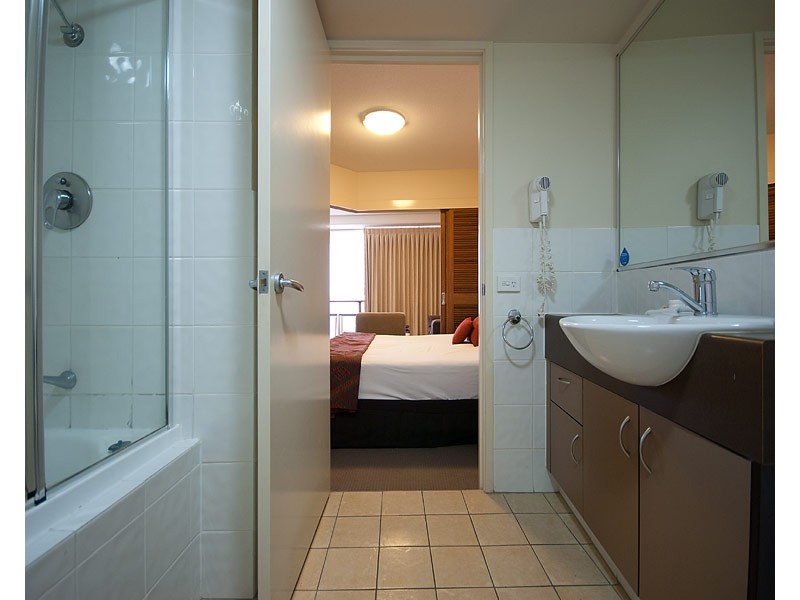 42 Surf Parade, Broadbeach QLD 4218