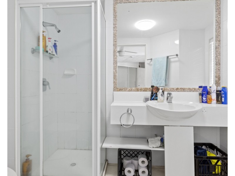 28/26 Old Burleigh Road, Surfers Paradise QLD 4217