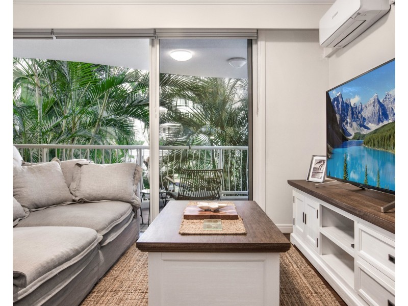 2201/24-26 Queensland Avenue, Broadbeach QLD 4218