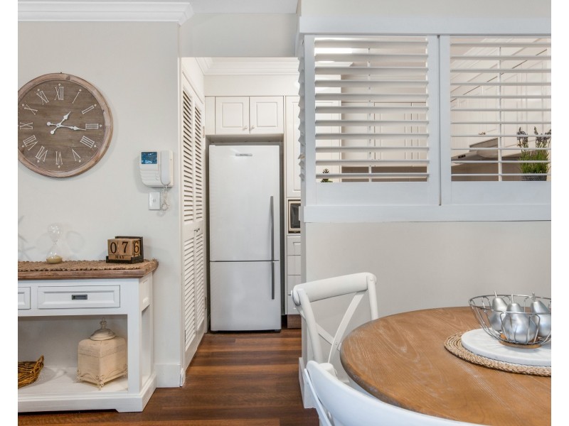 2201/24-26 Queensland Avenue, Broadbeach QLD 4218