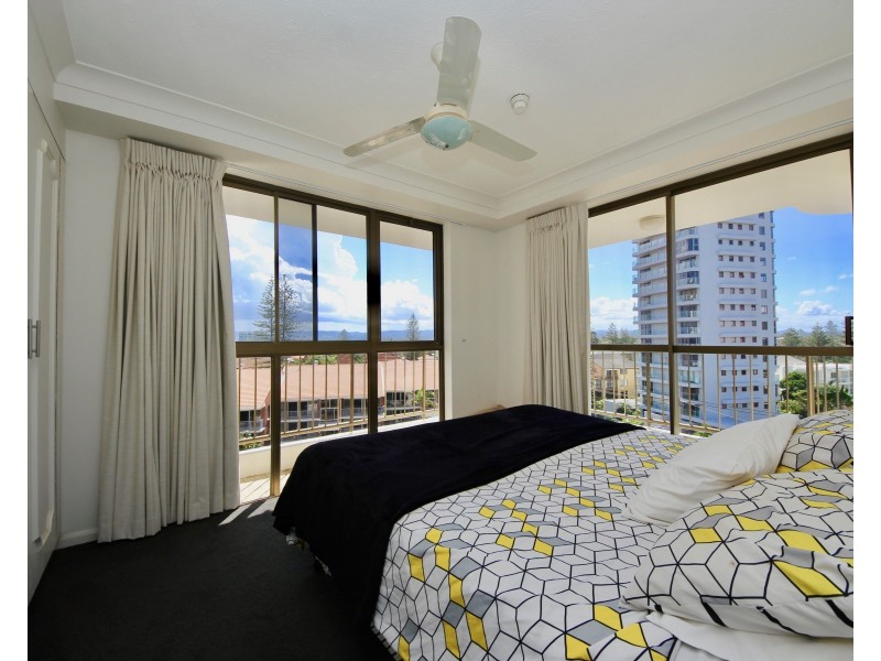 22/4-6 Britannia Avenue, Broadbeach QLD 4218
