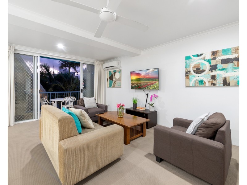 10 Alexandra Avenue, Mermaid Beach QLD 4218