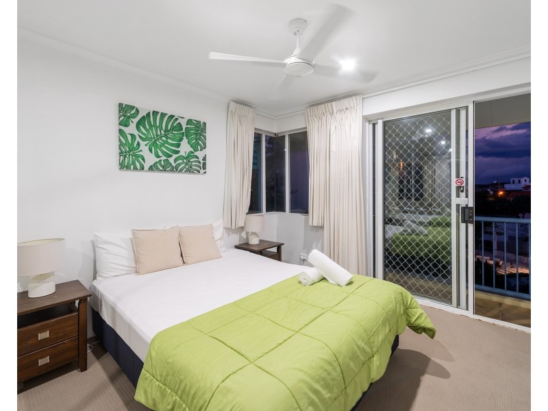 10 Alexandra Avenue, Mermaid Beach QLD 4218