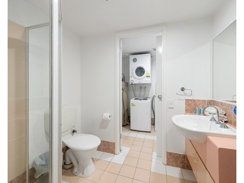 10 Alexandra Avenue, Mermaid Beach QLD 4218