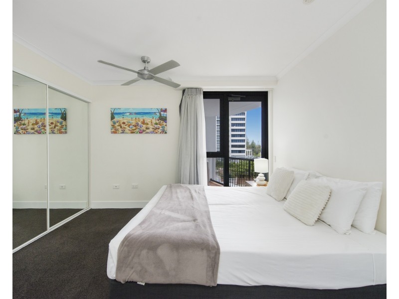 304/30 Surf Parade, Broadbeach QLD 4218