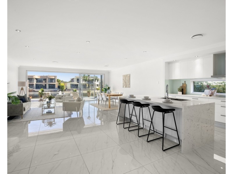 50A East Quay, Biggera Waters QLD 4216