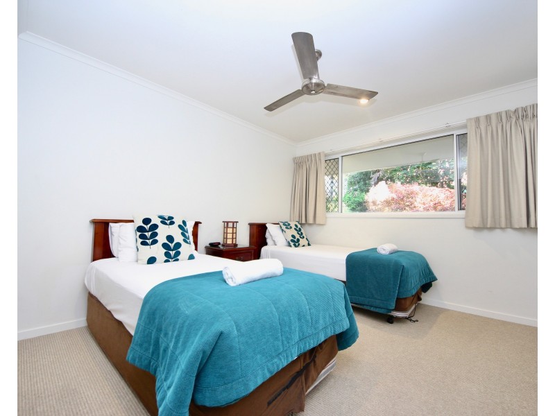 10 Alexandra Avenue, Mermaid Beach QLD 4218